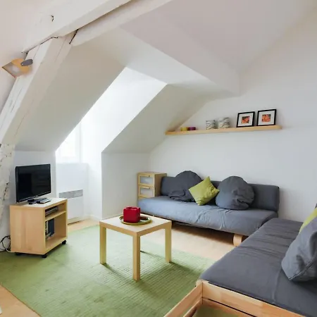 2 Pieces Pour 6 Pers., A 600m Des Telecabines Et Proche Commerces A - Fr-1-401-145 Apartment *